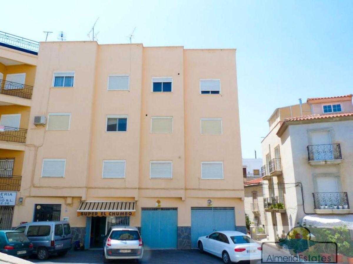For sale of flat in Macael