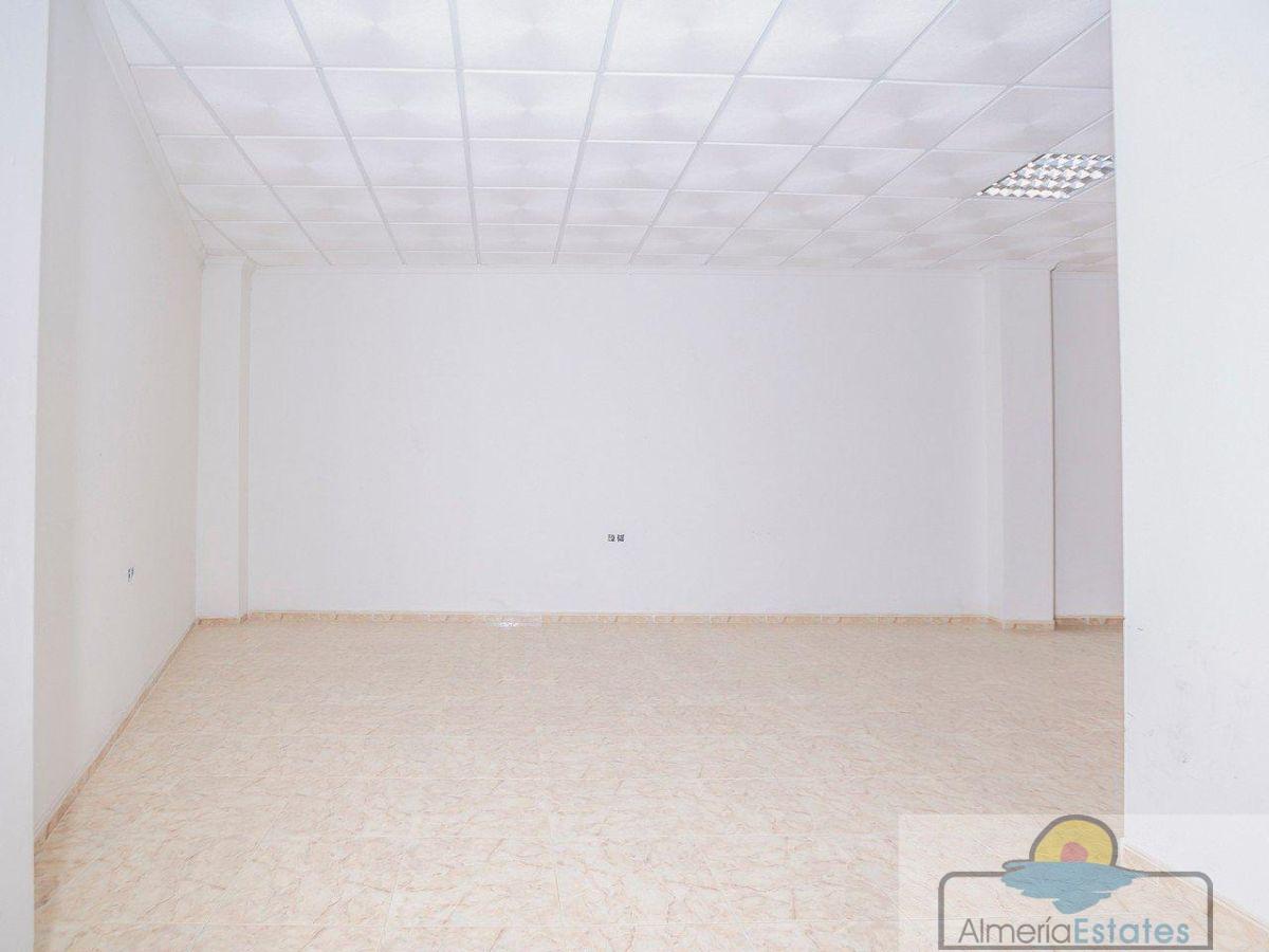 Venta de local en Albox
