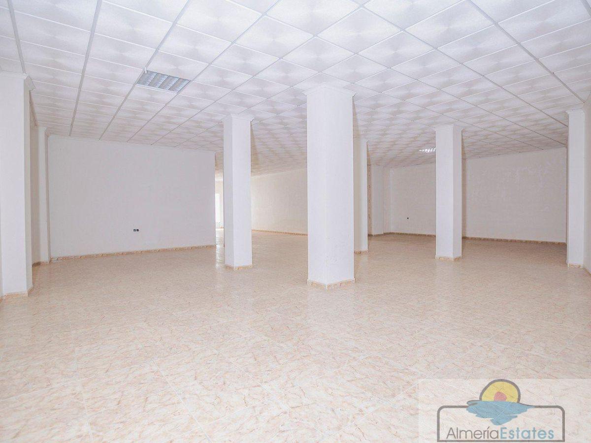 Venta de local en Albox