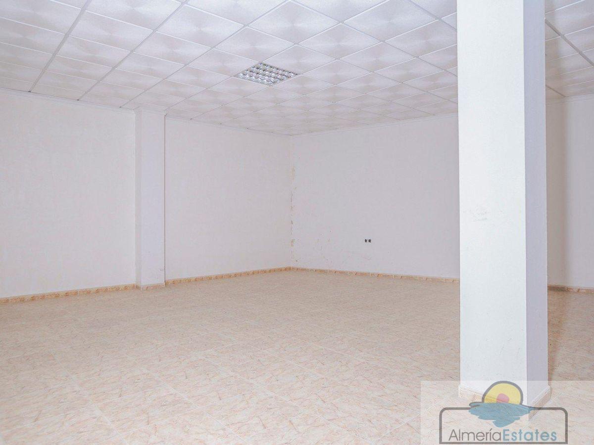 Venta de local en Albox