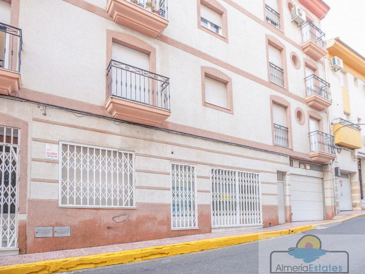 Venta de local en Albox