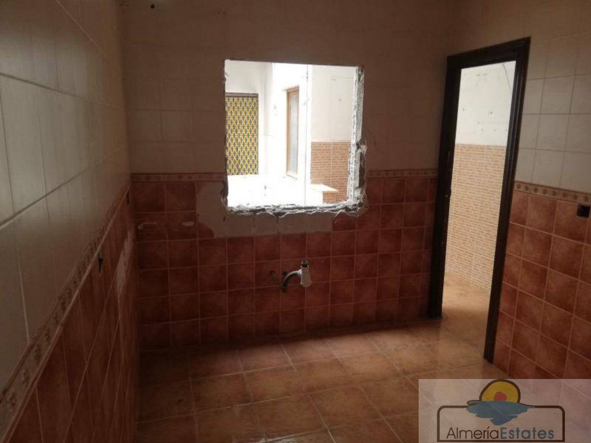 For sale of flat in Macael