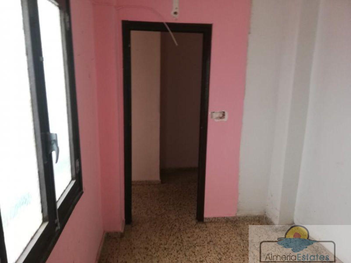 For sale of flat in Macael