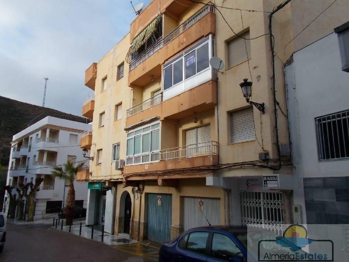 For sale of flat in Macael