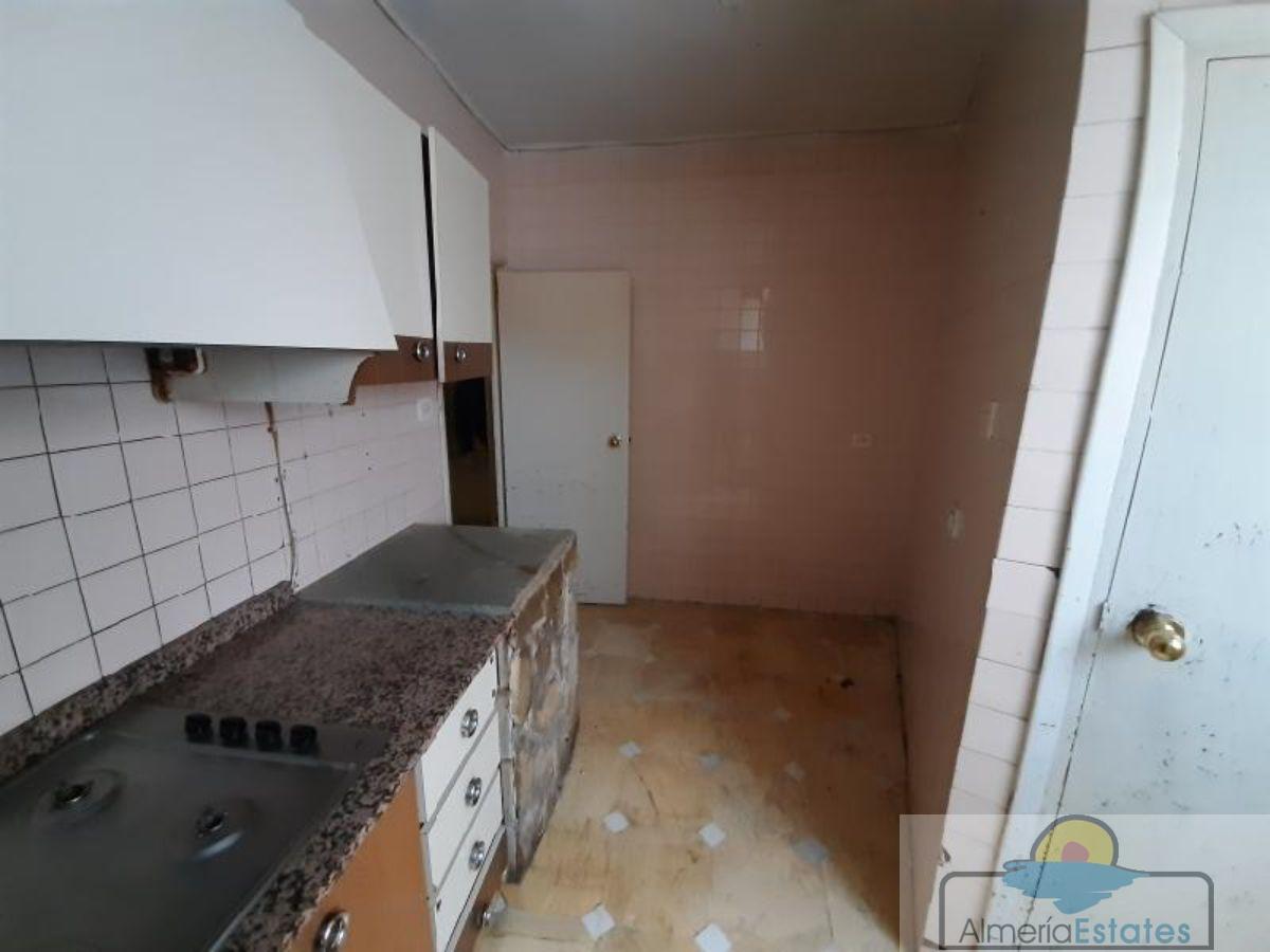 For sale of flat in Macael