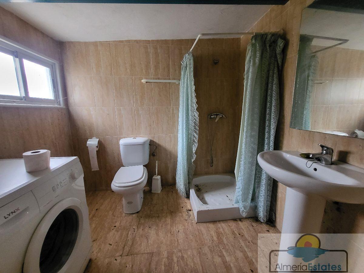 Venta de casa en Somontín