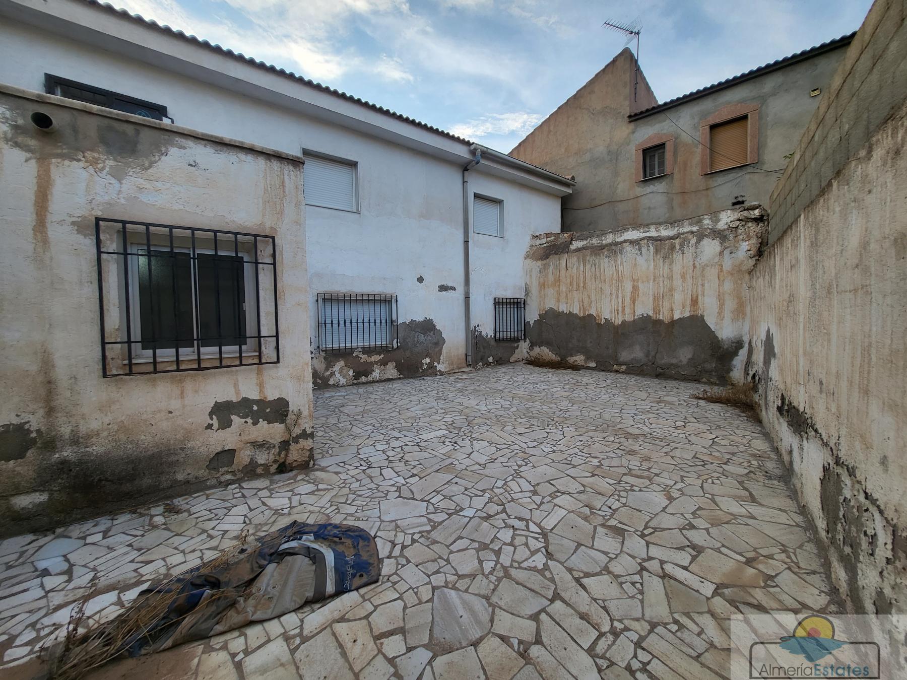 Venta de villa en Albox