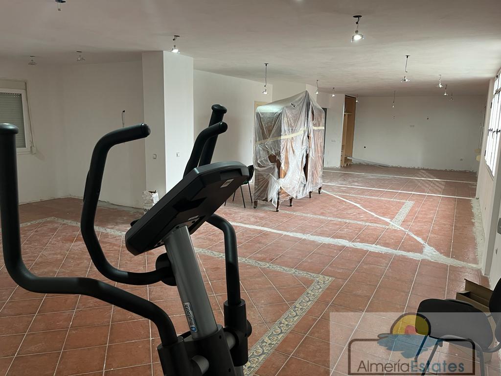 Venta de villa en Tíjola