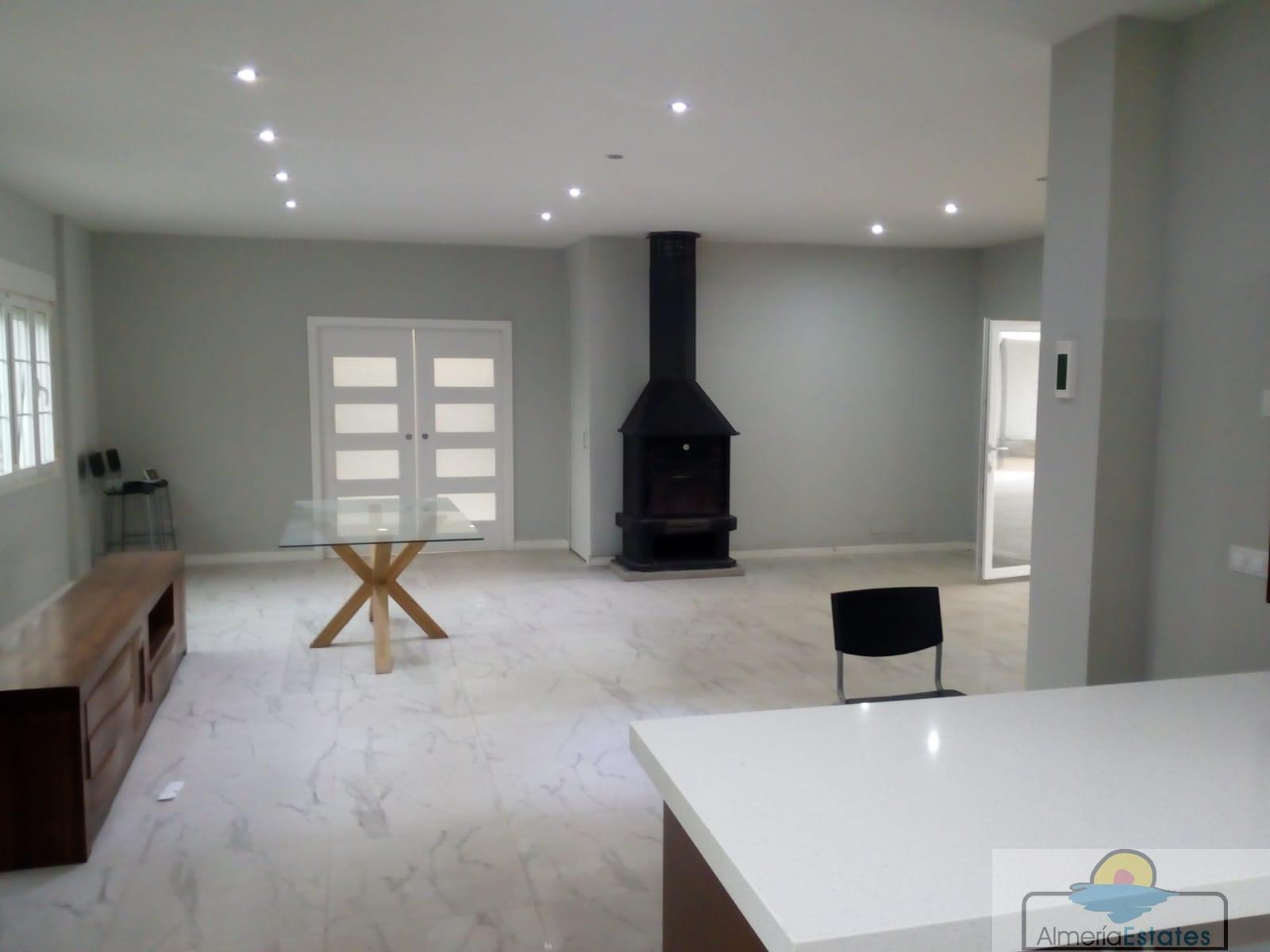 Venta de villa en Tíjola