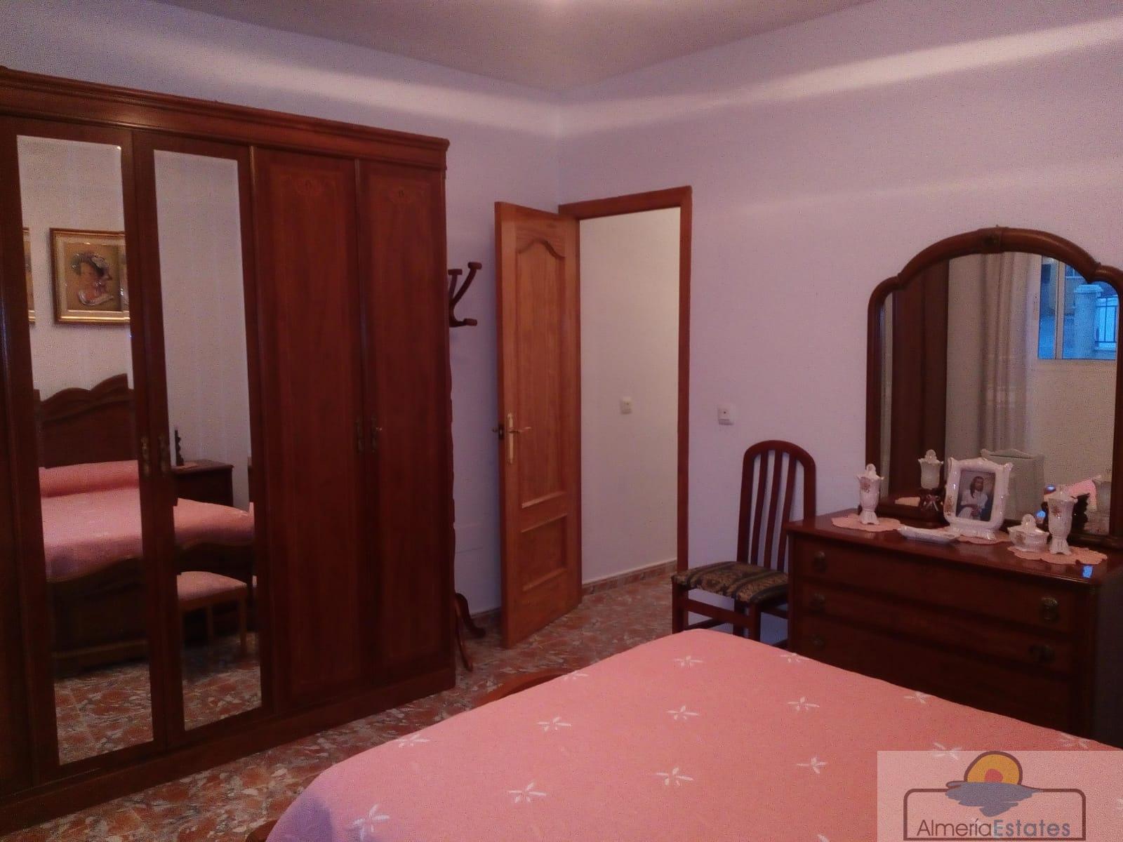 For sale of house in Olula del Río