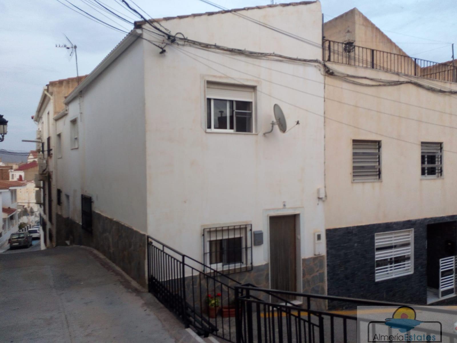 For sale of house in Olula del Río