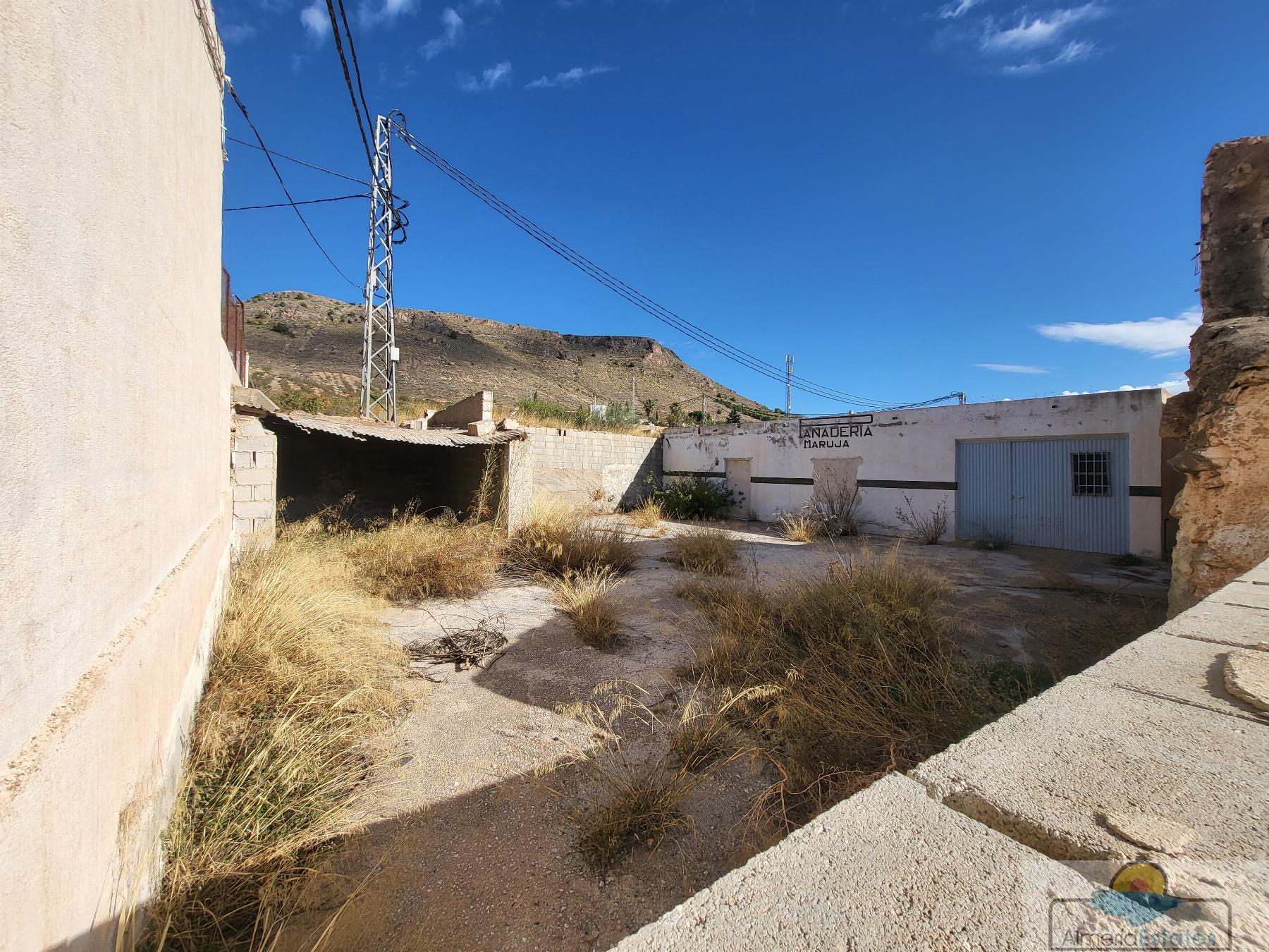 Venta de casa en Oria