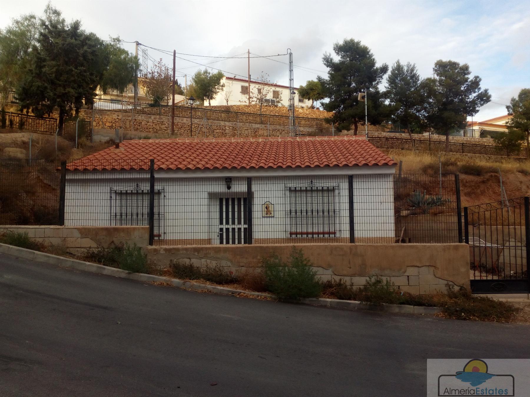 Venta de villa en Taberno