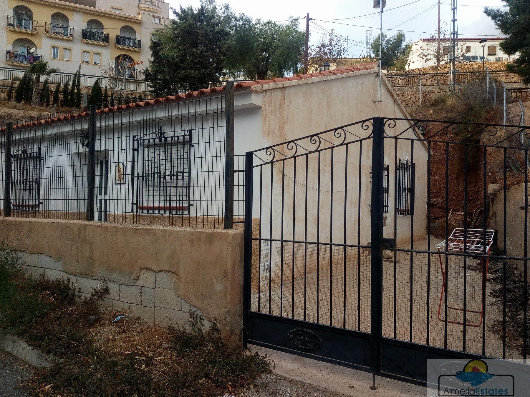 Venta de villa en Taberno