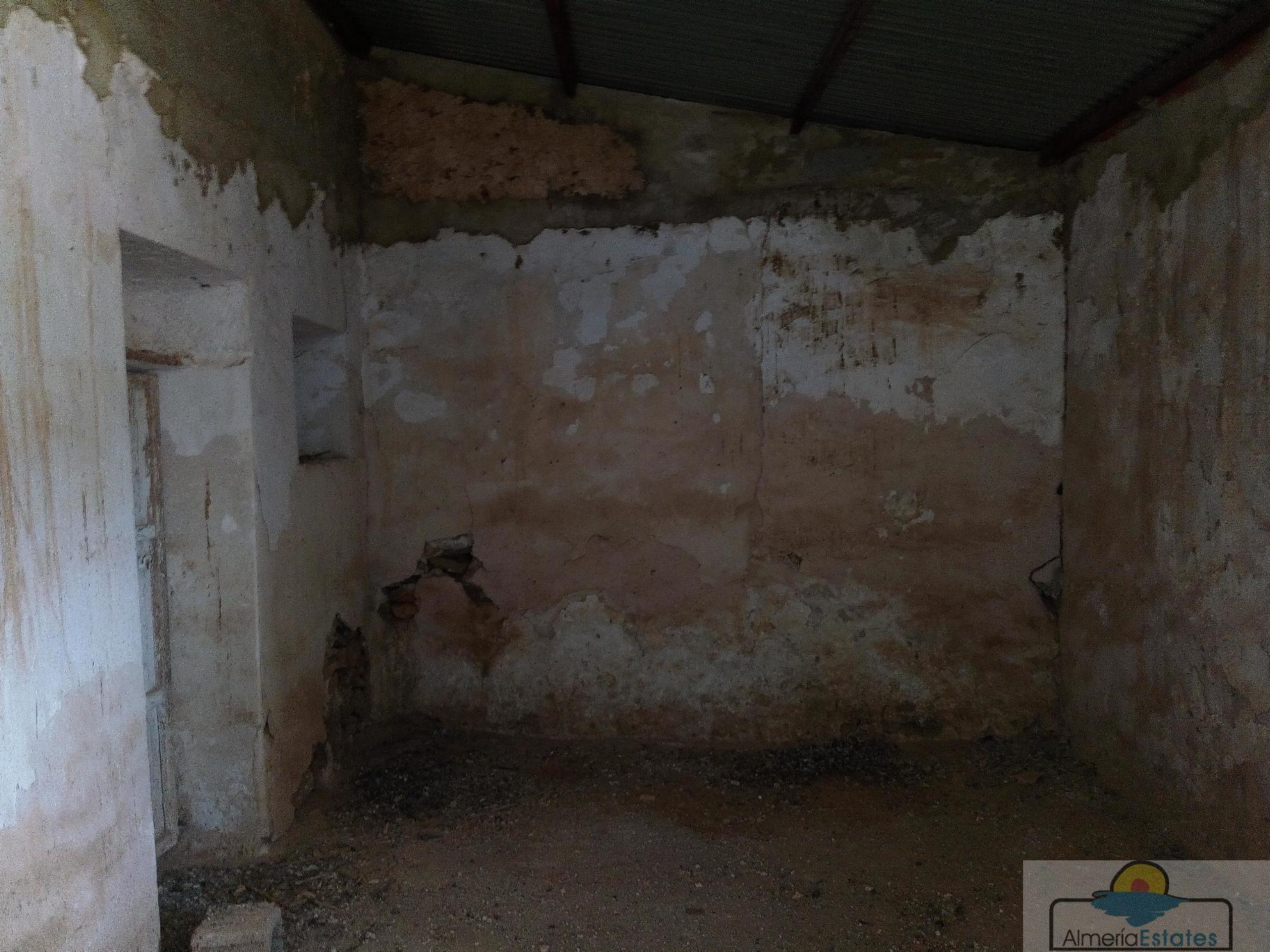 For sale of rural property in Taberno