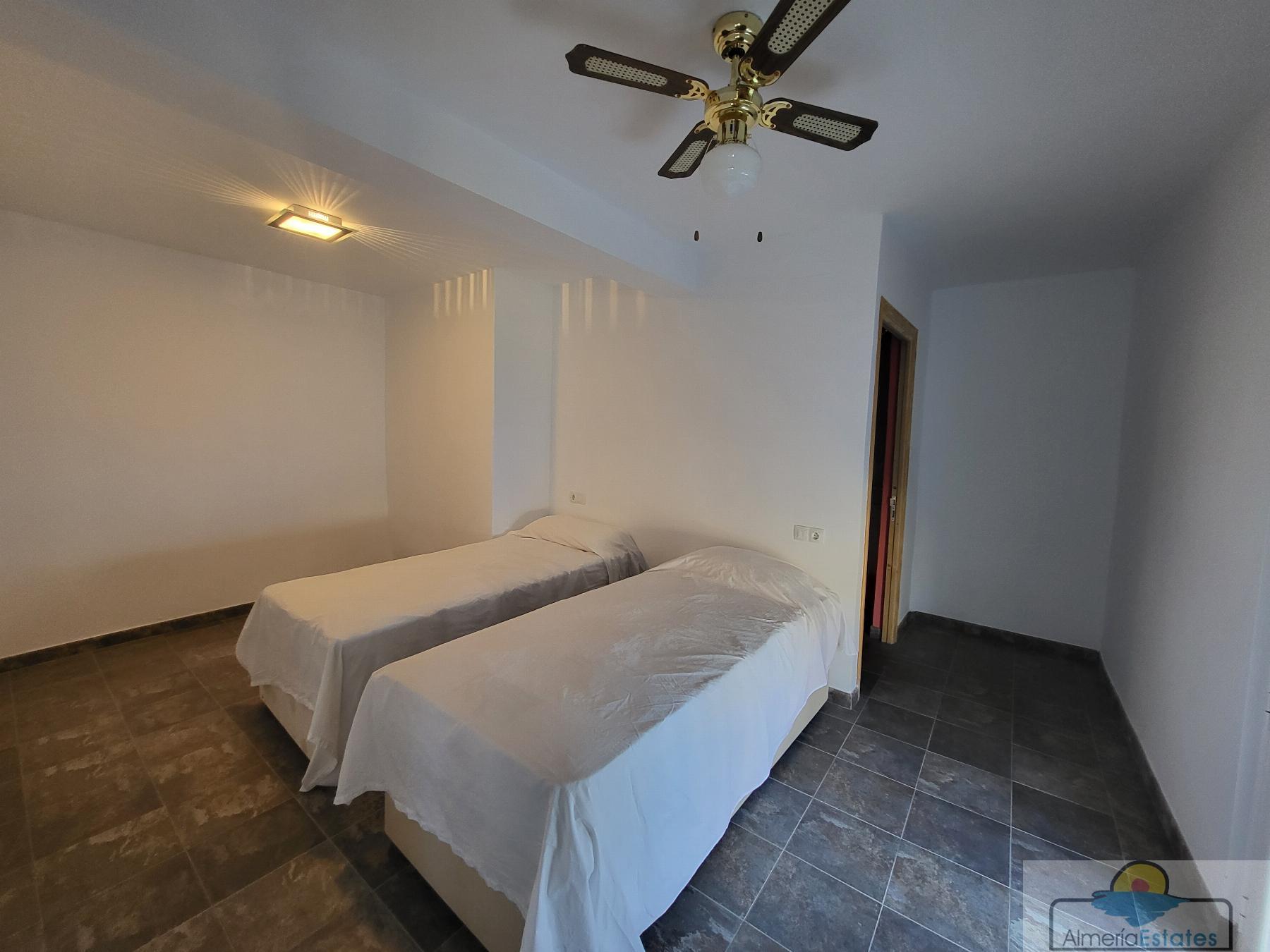 Venta de villa en Arboleas