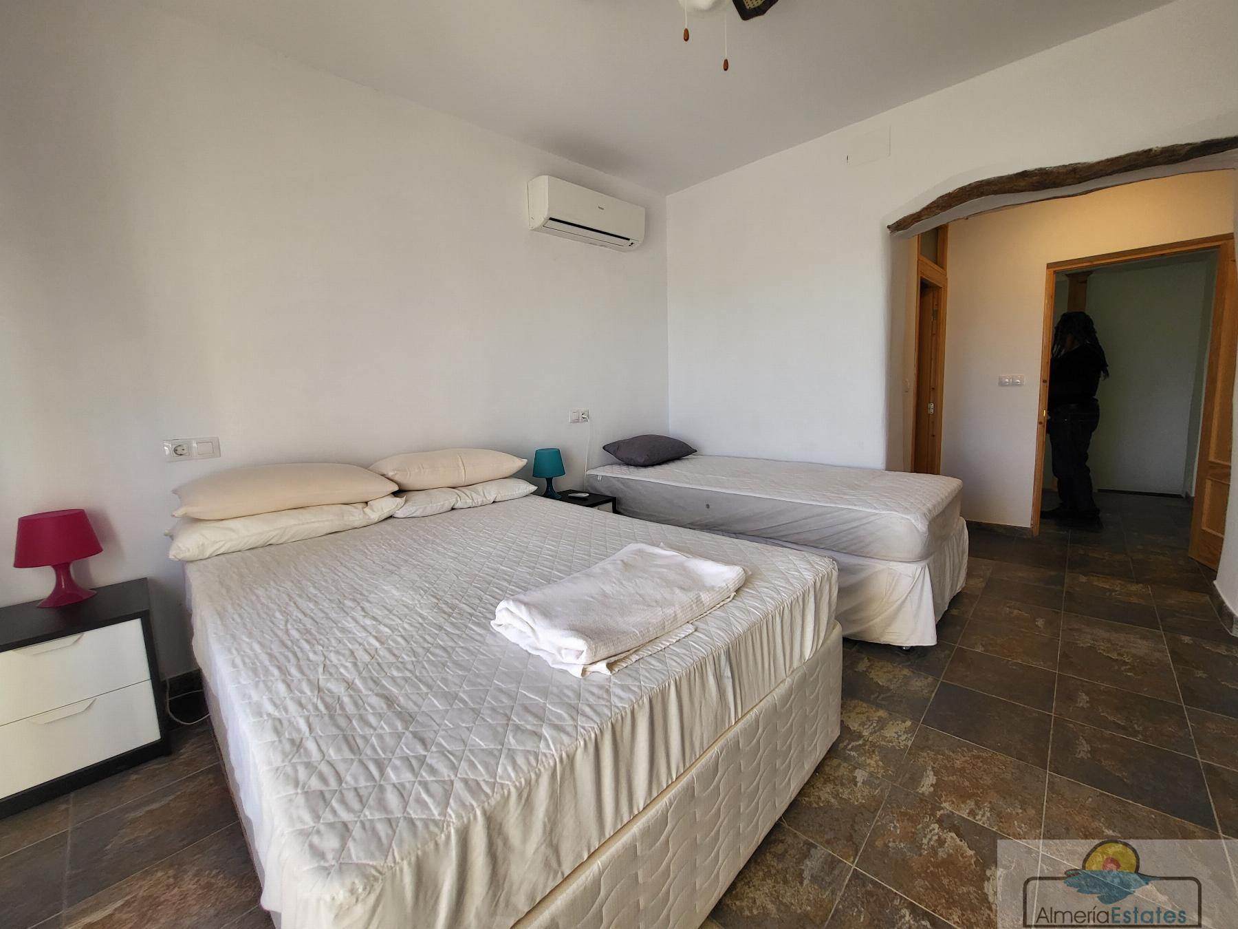 Venta de villa en Arboleas