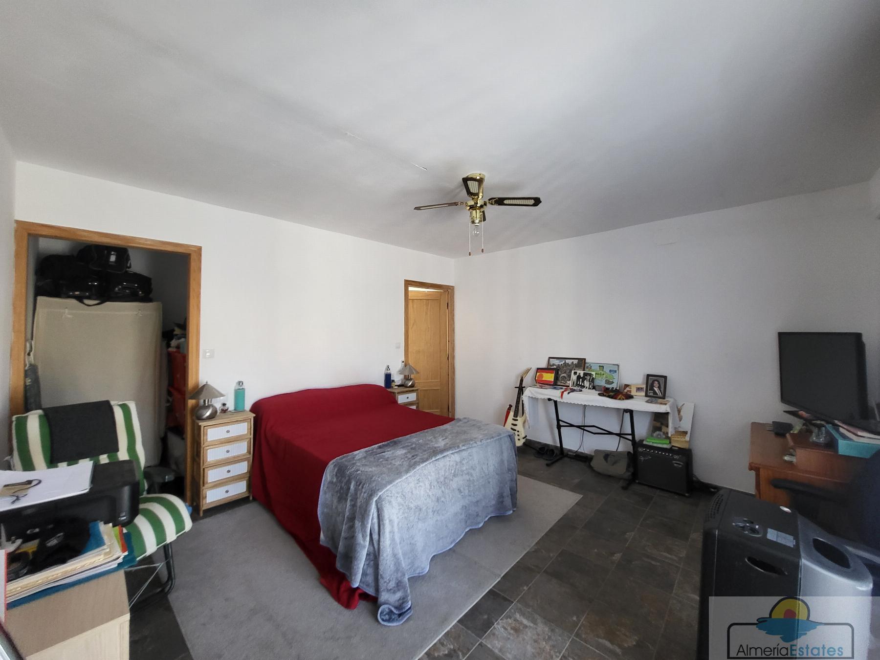 Venta de villa en Arboleas