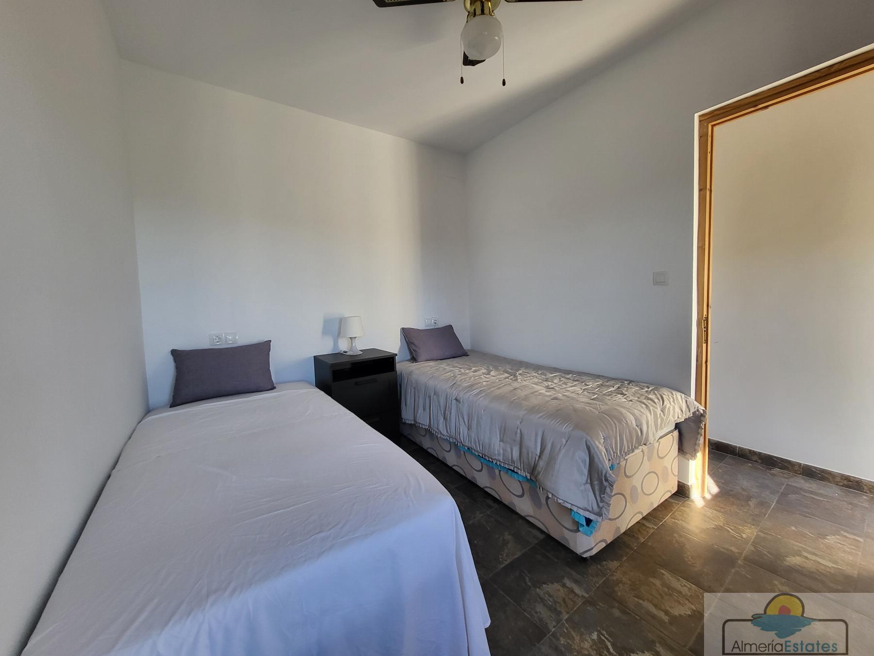 Venta de villa en Arboleas