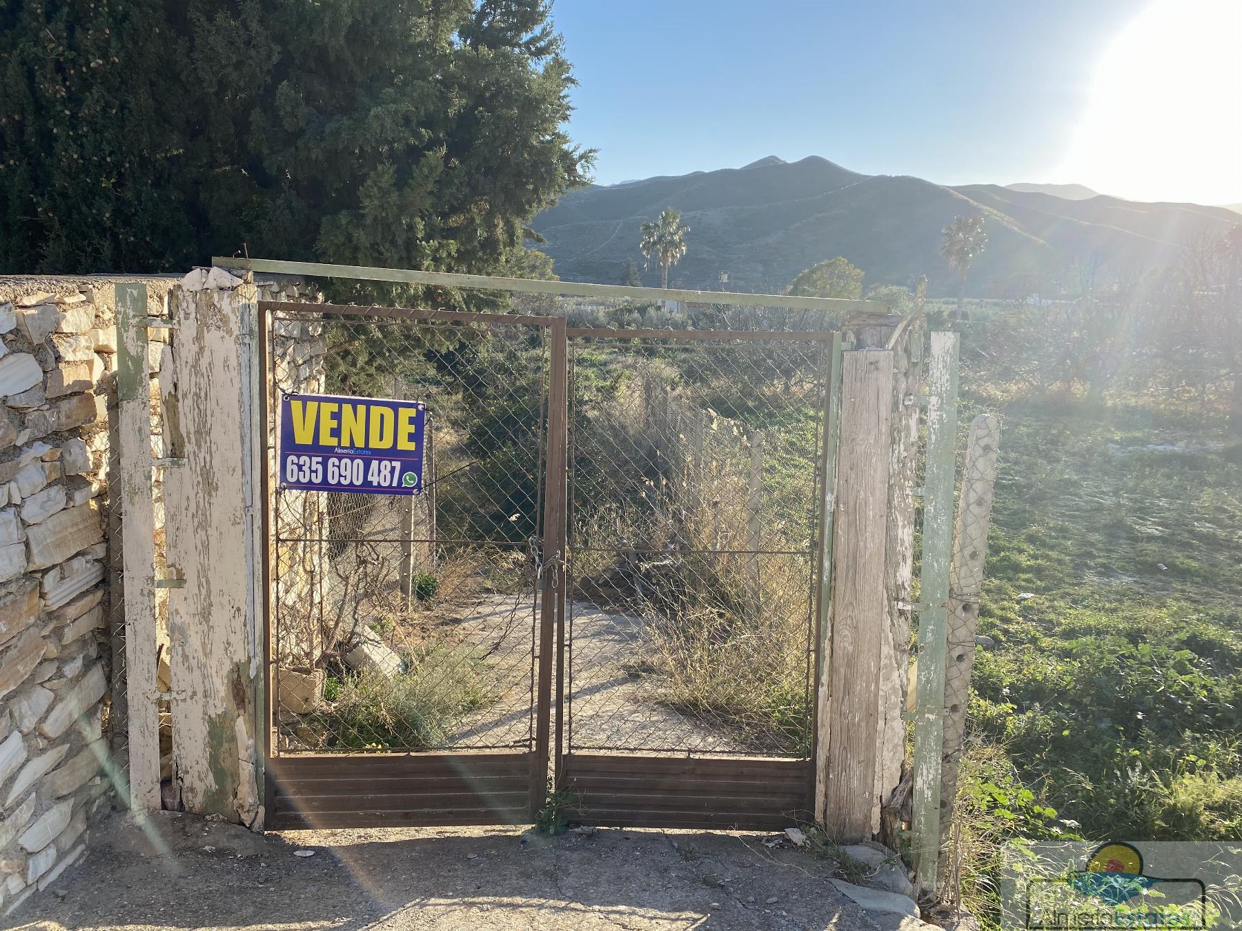 Venta de terreno en Fines