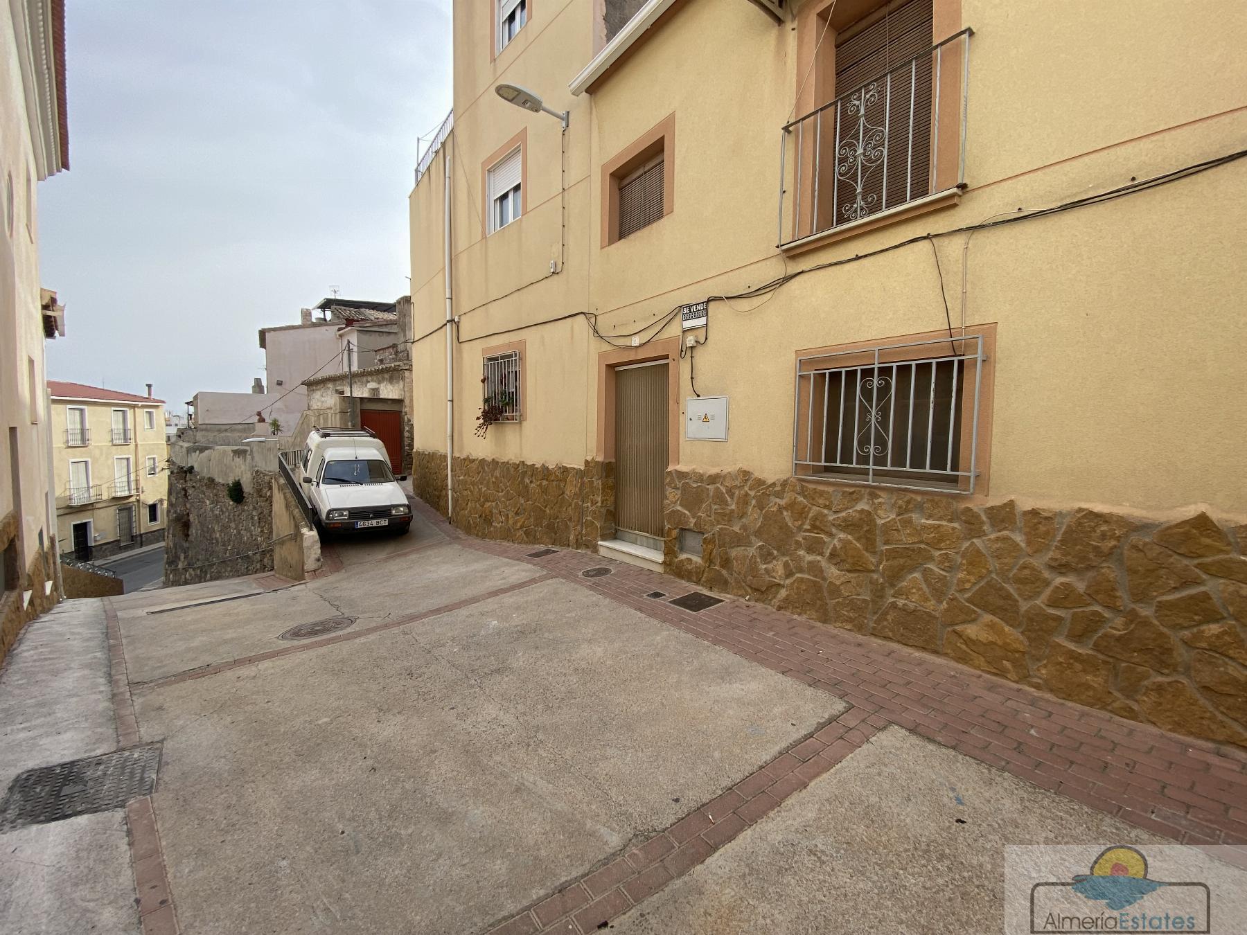 Venta de casa en Tíjola