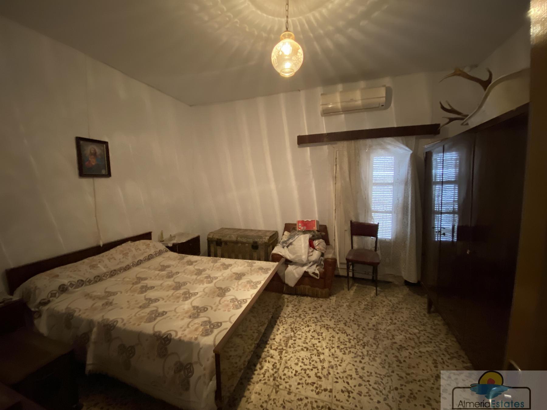 Venta de casa en Tíjola