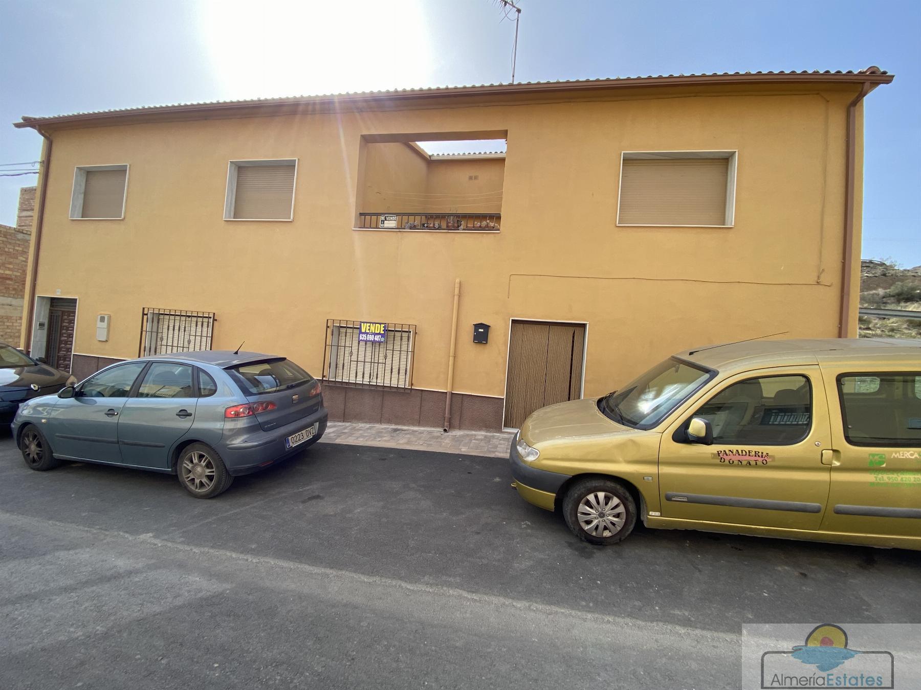 For sale of house in Tíjola