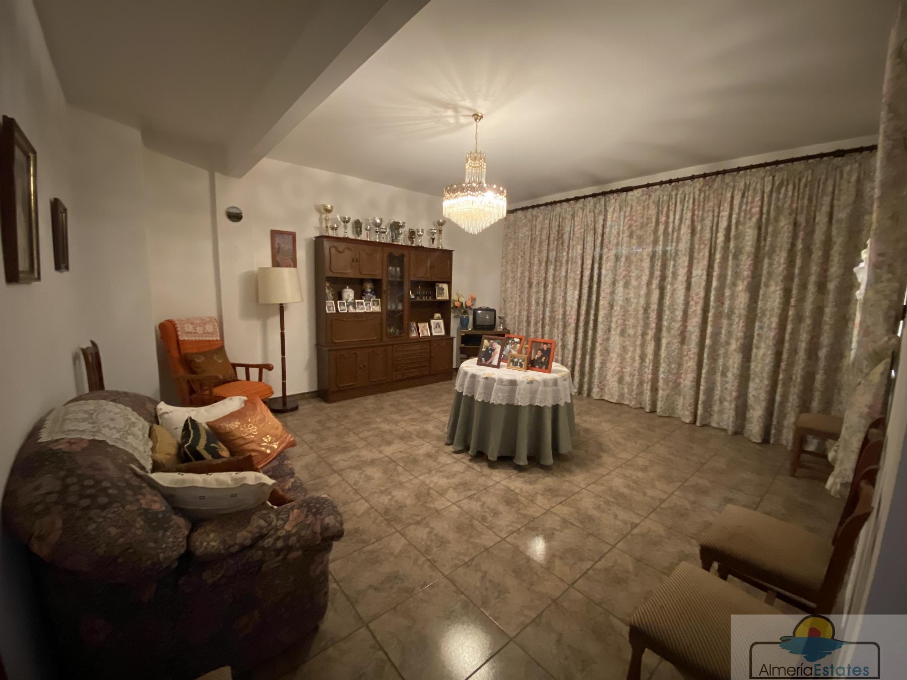 For sale of house in Tíjola