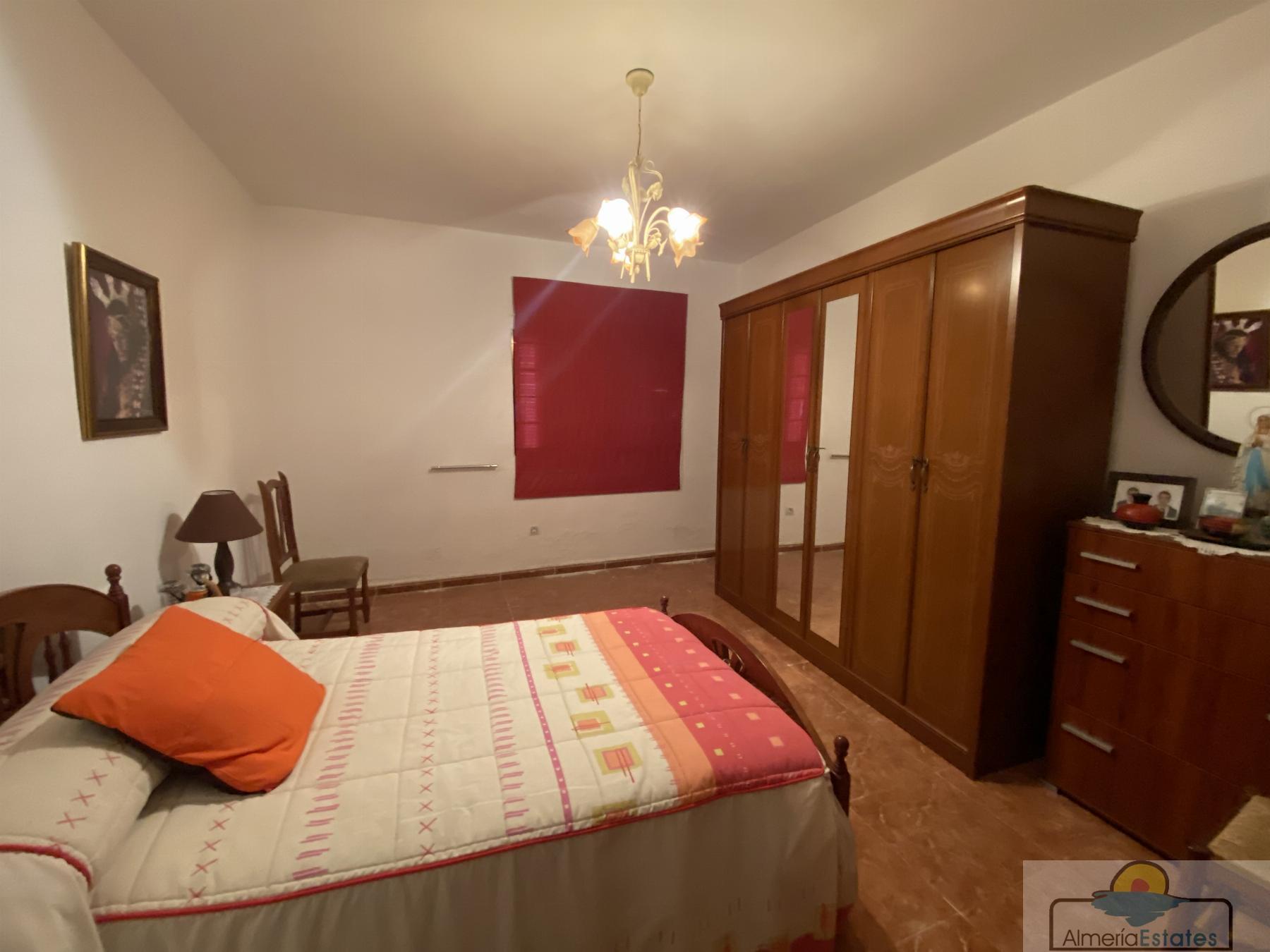 For sale of house in Tíjola