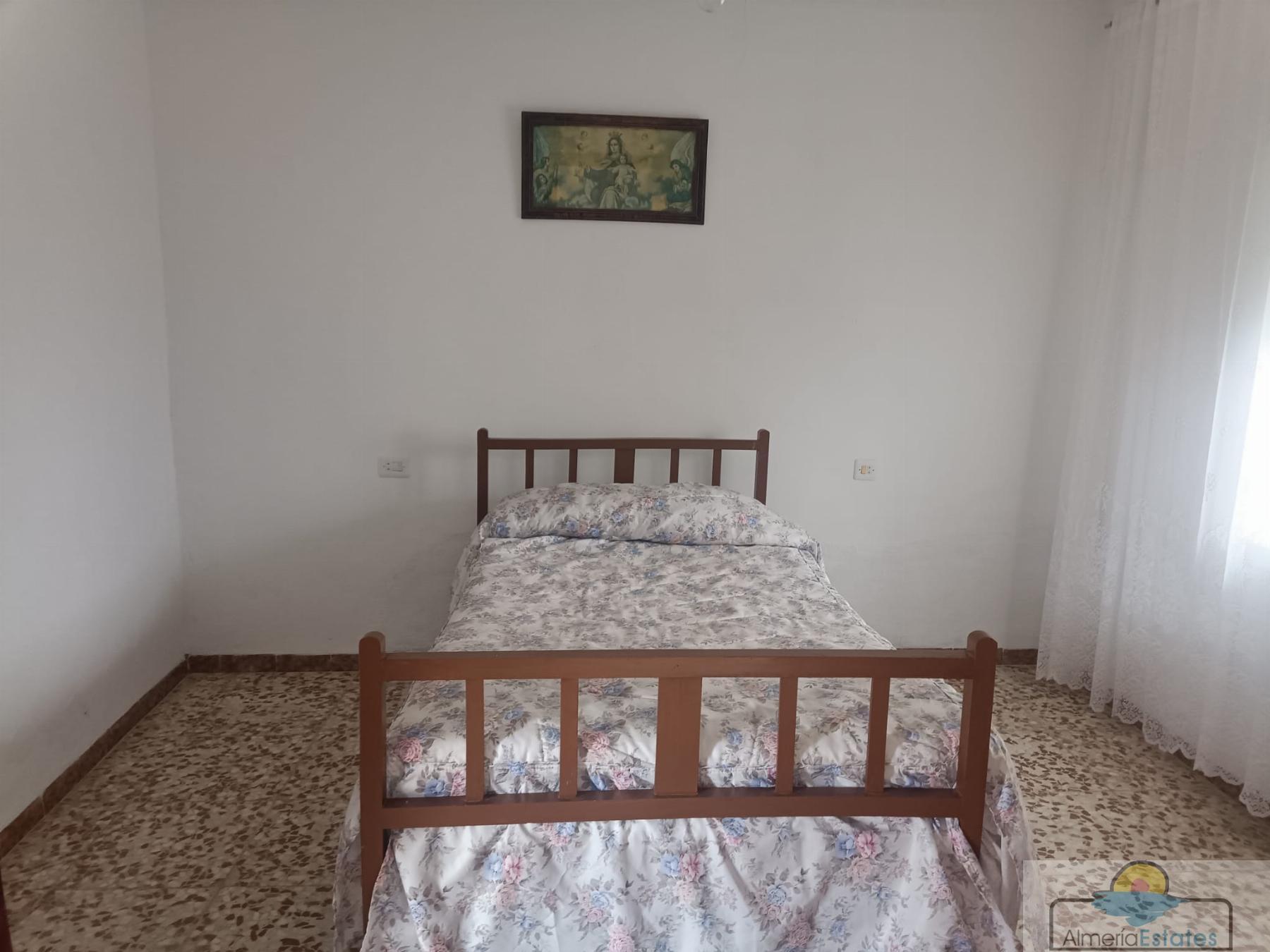 For sale of house in Taberno