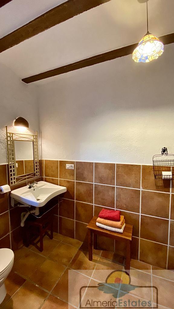 Venta de villa en Taberno