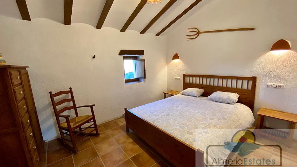 Venta de villa en Taberno