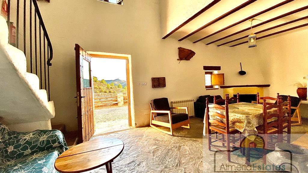 Venta de villa en Taberno