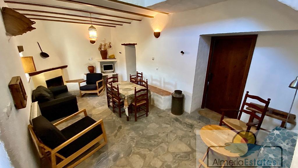 Venta de villa en Taberno