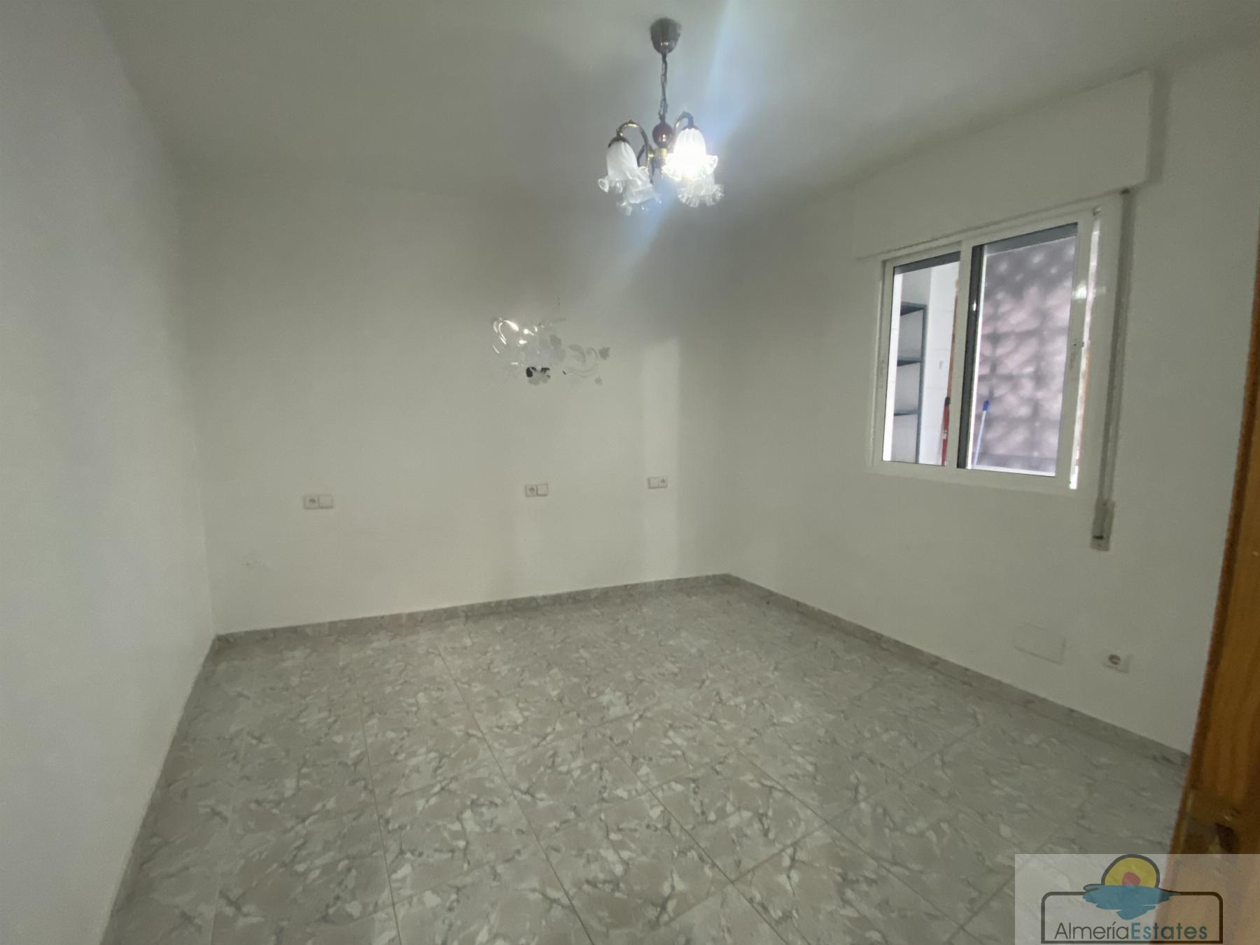 For sale of flat in Olula del Río