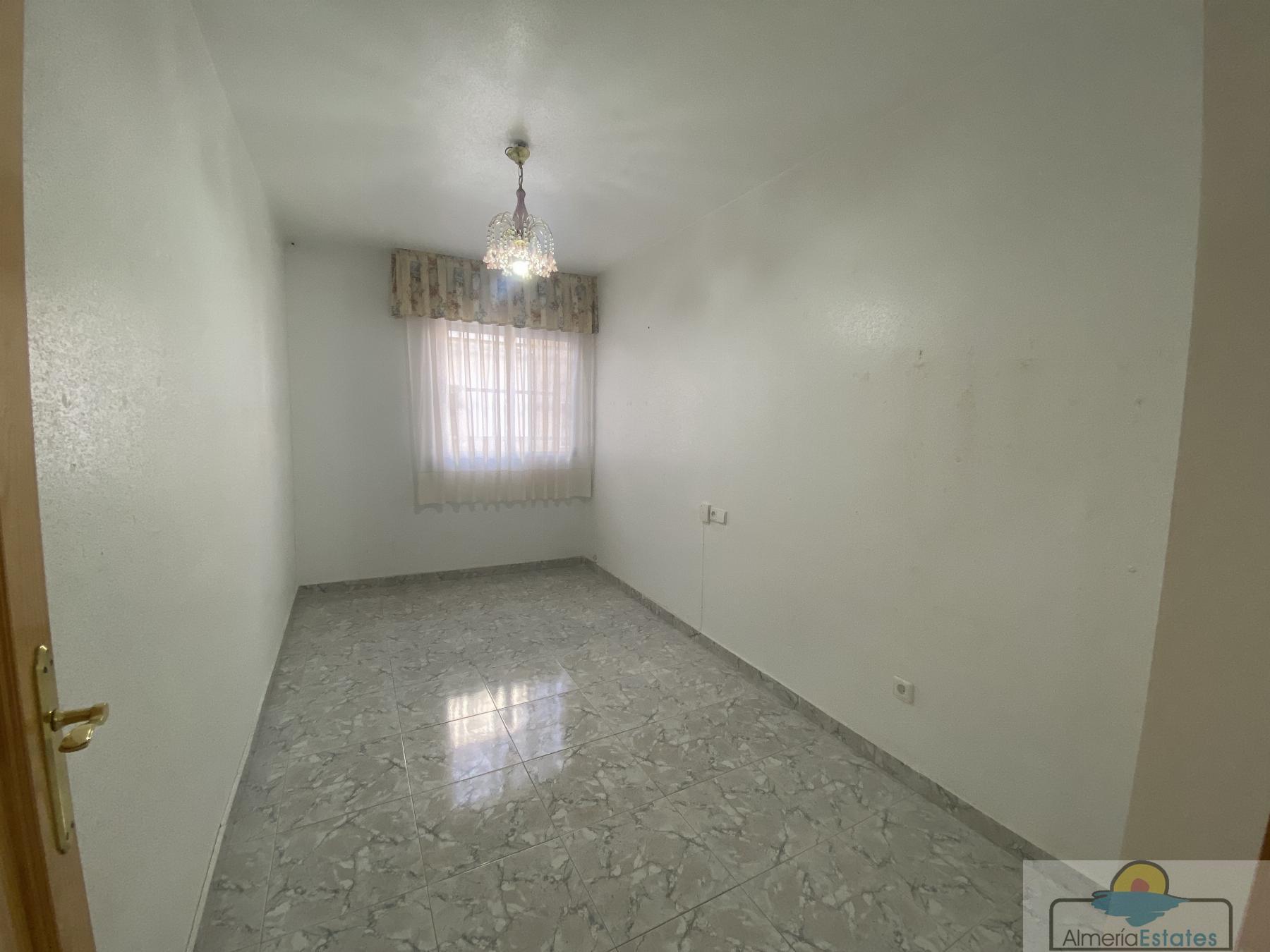 For sale of flat in Olula del Río