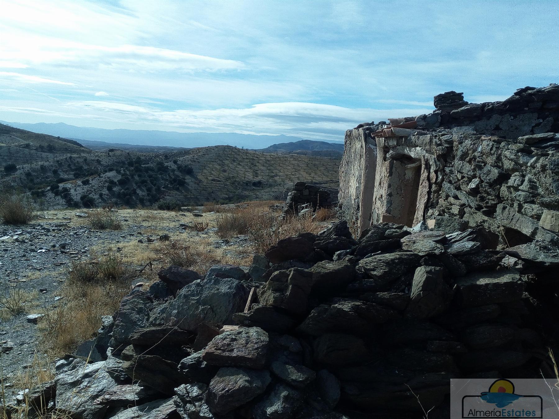 Venta de finca rústica en Taberno