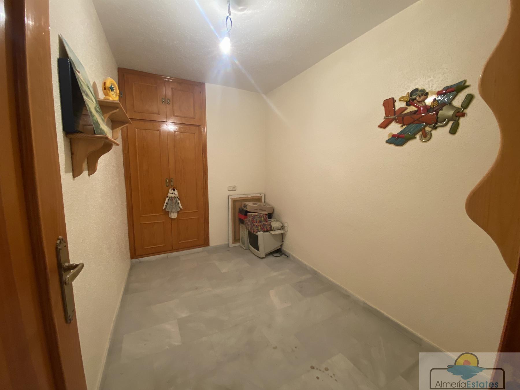 Venta de casa en Macael