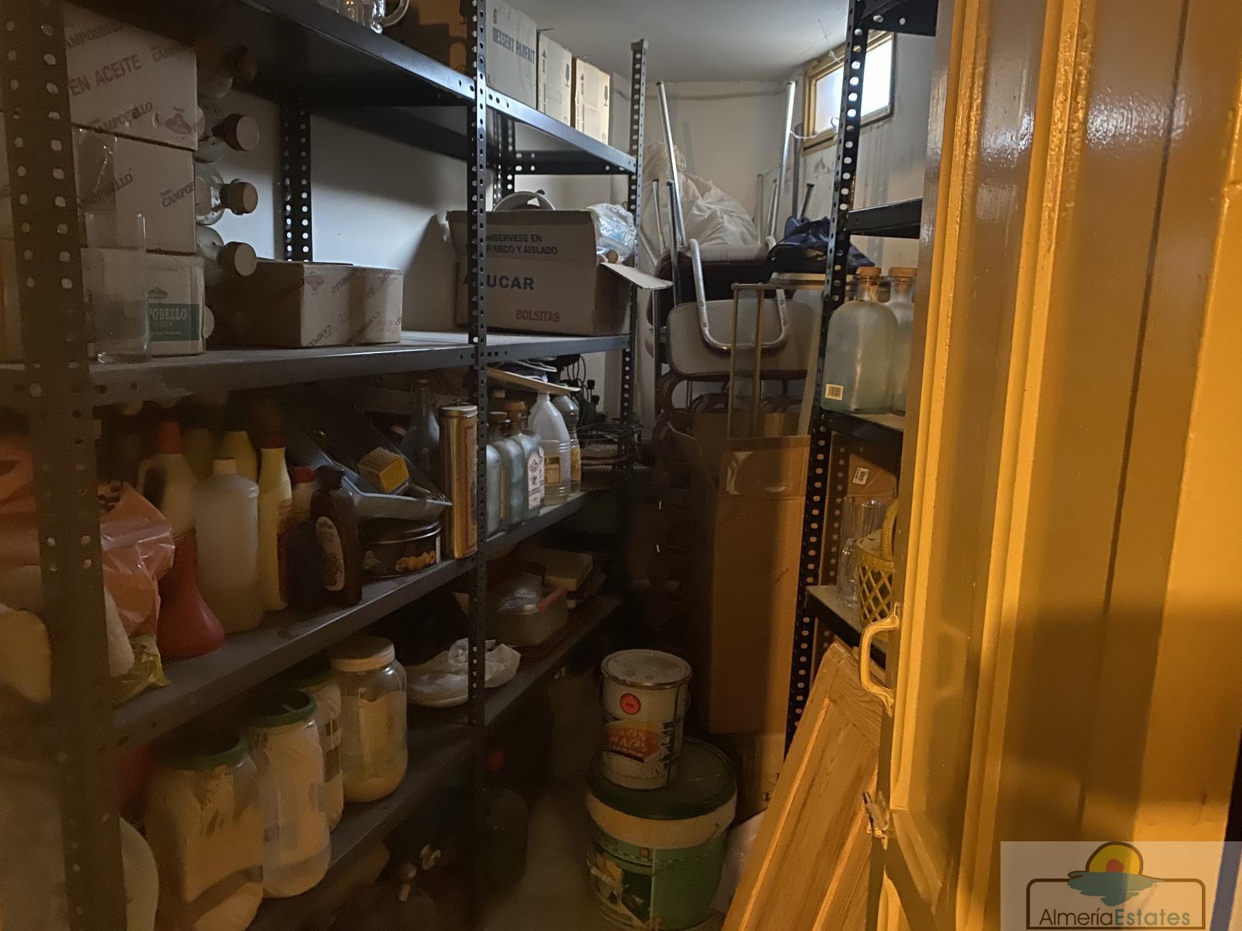 Venta de casa en Macael