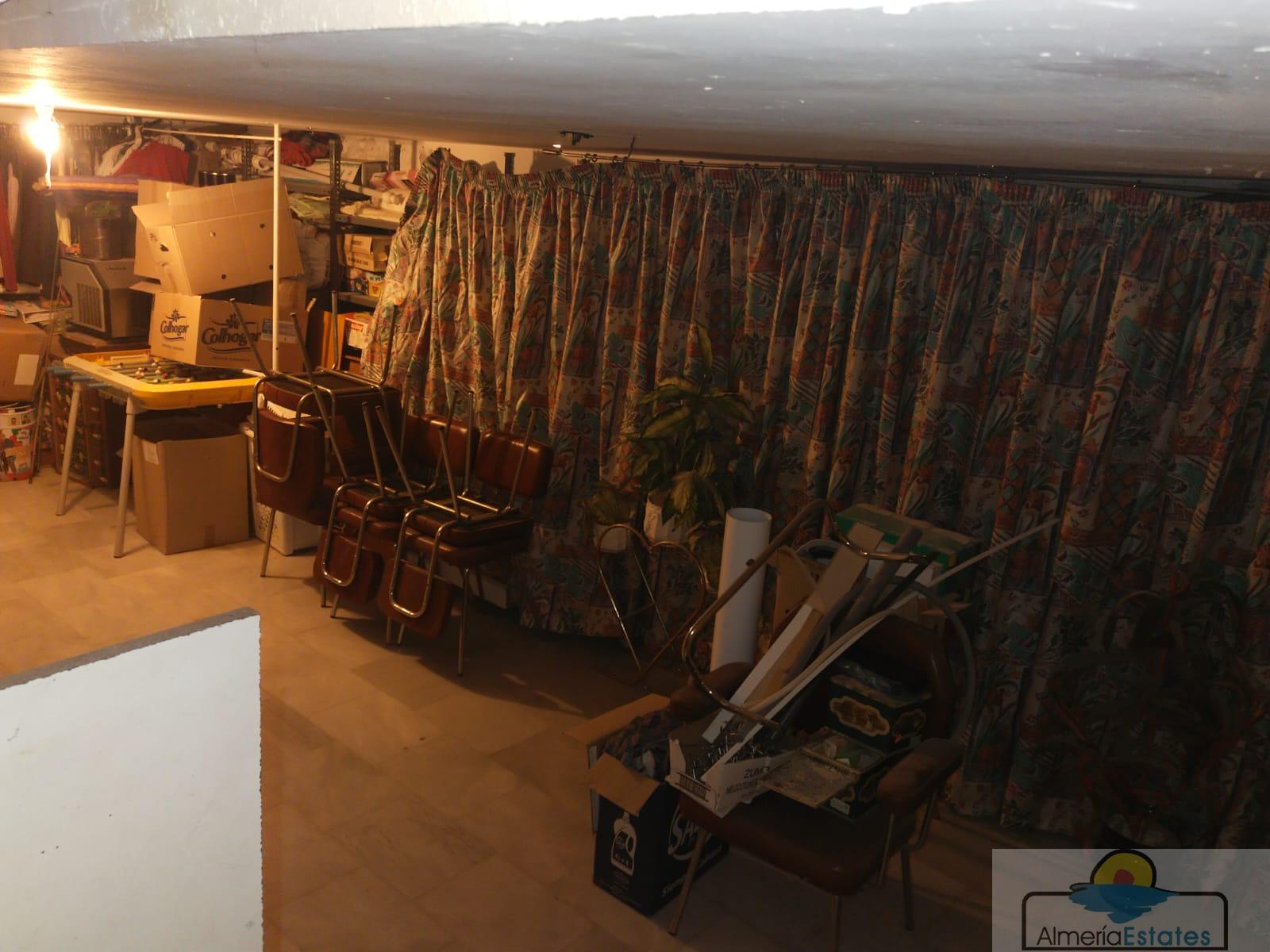 Venta de casa en Macael