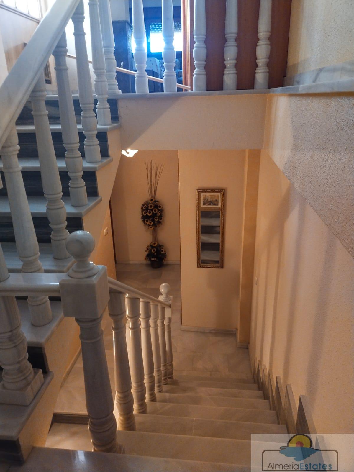 Venta de casa en Macael