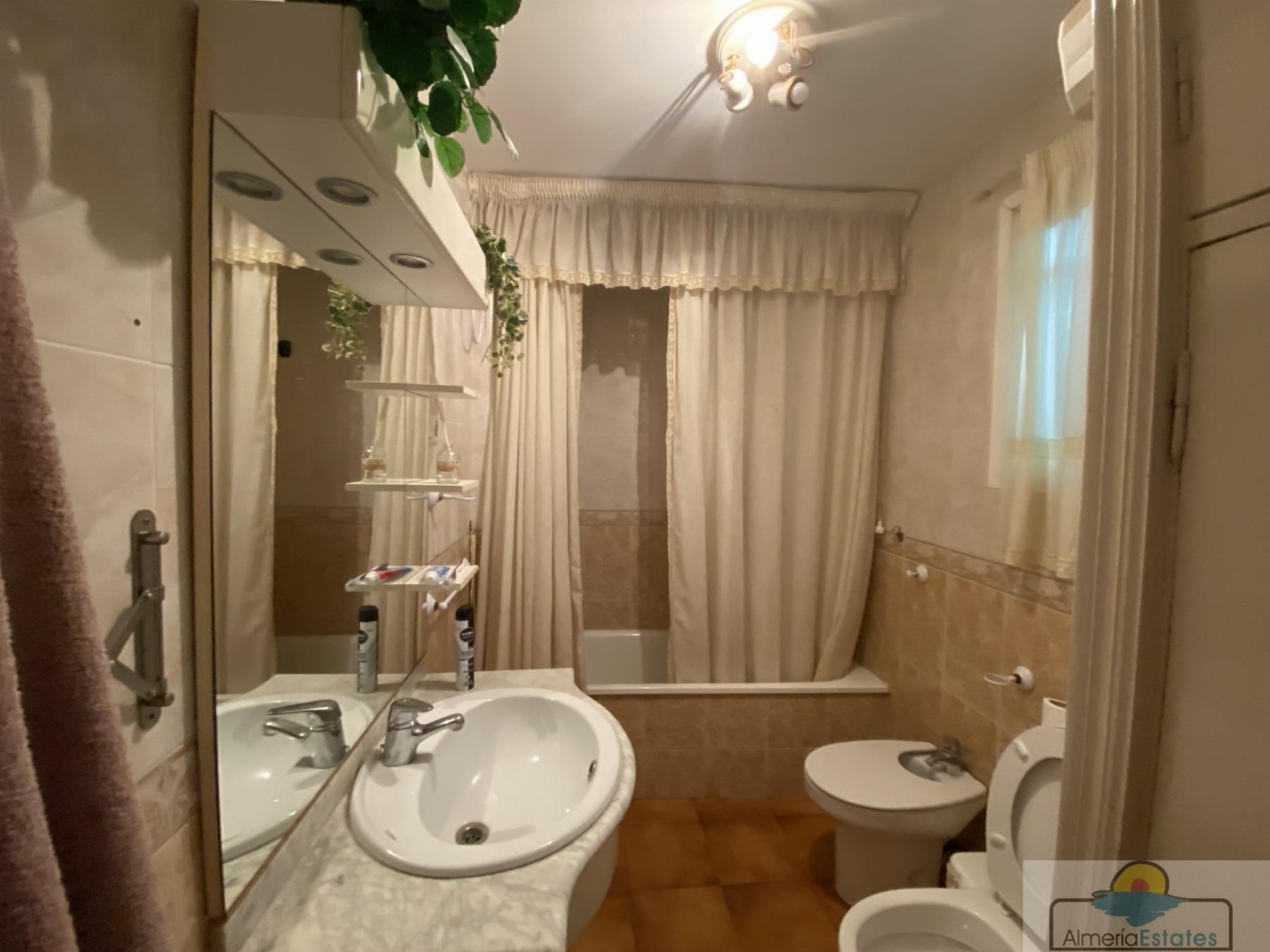 Venta de casa en Tíjola