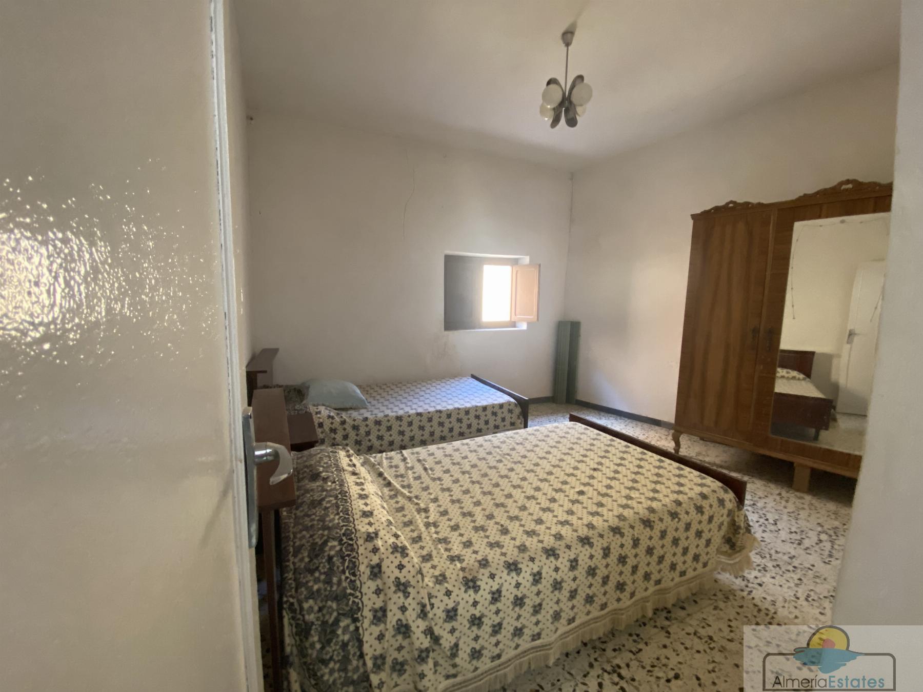 Venta de casa en Tíjola