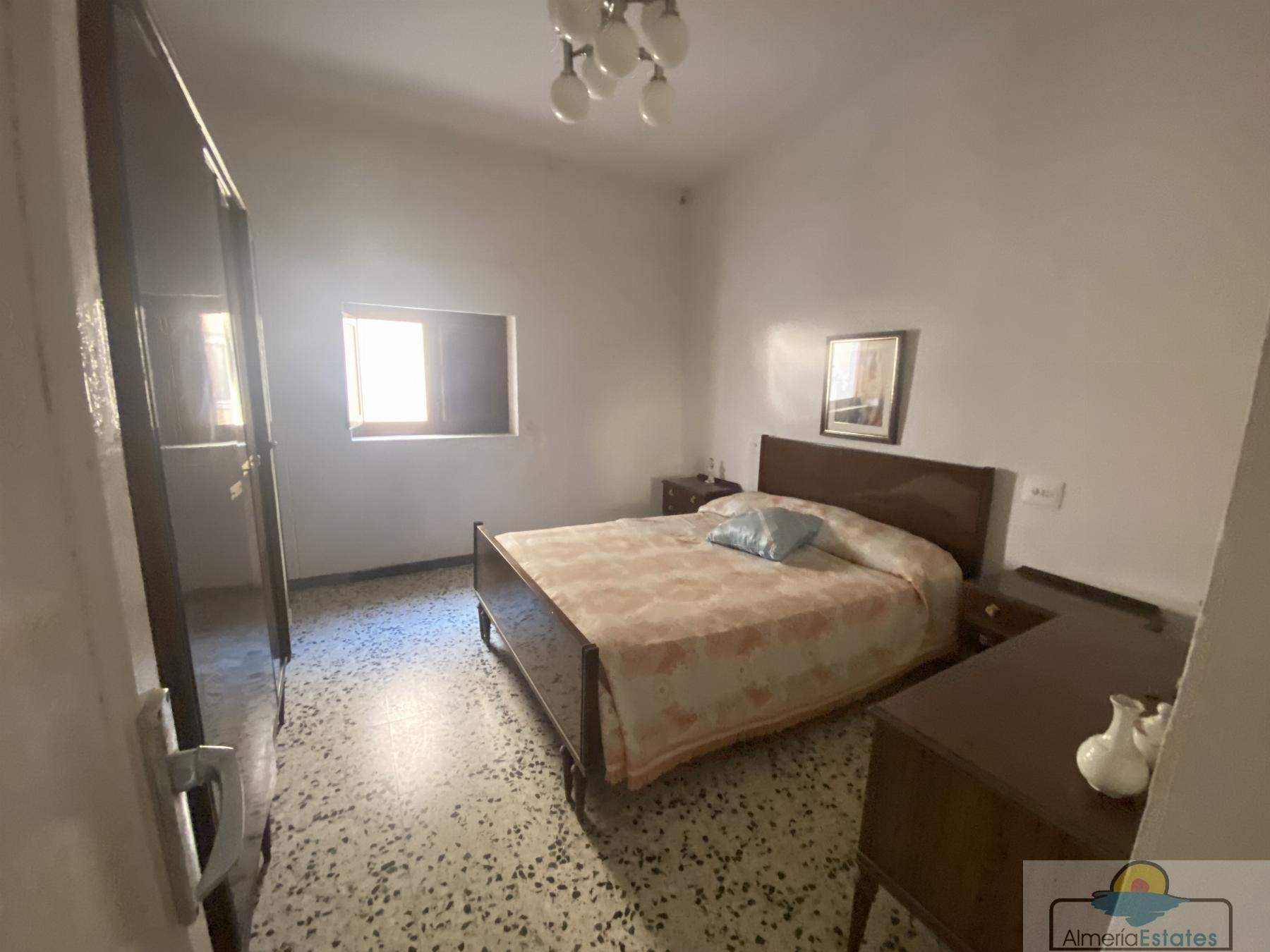 Venta de casa en Tíjola