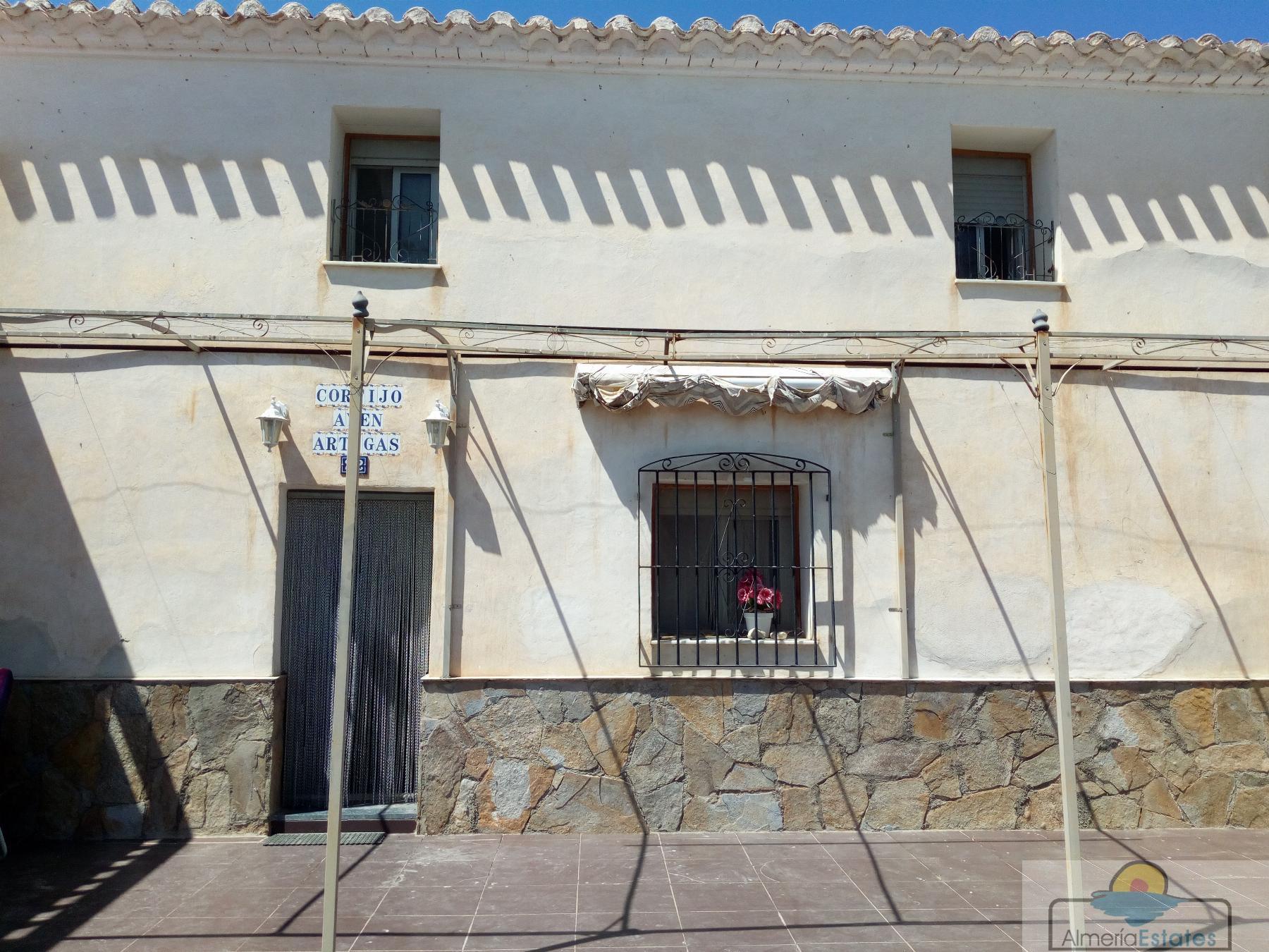 Venta de villa en Taberno