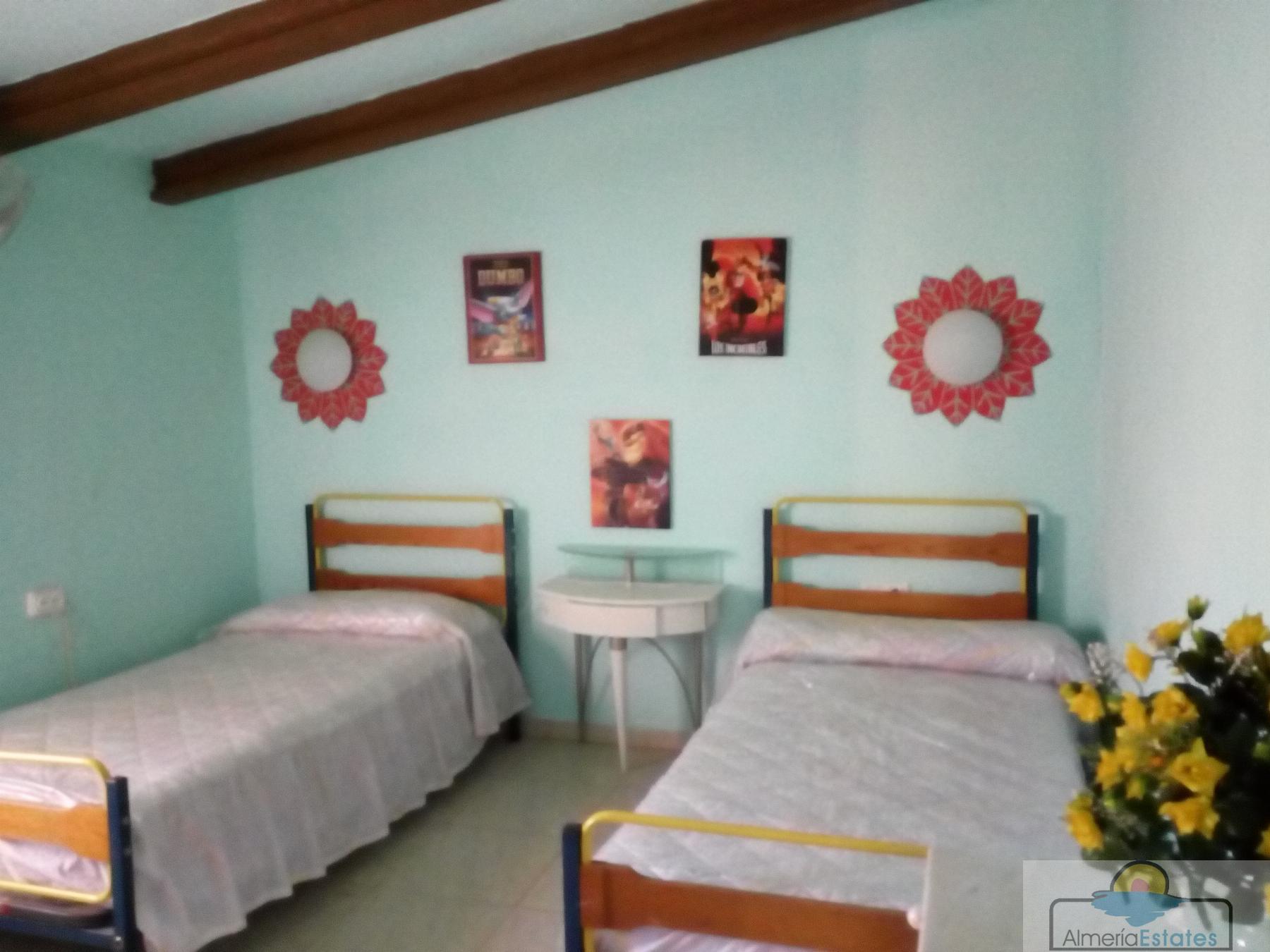 Venta de villa en Taberno