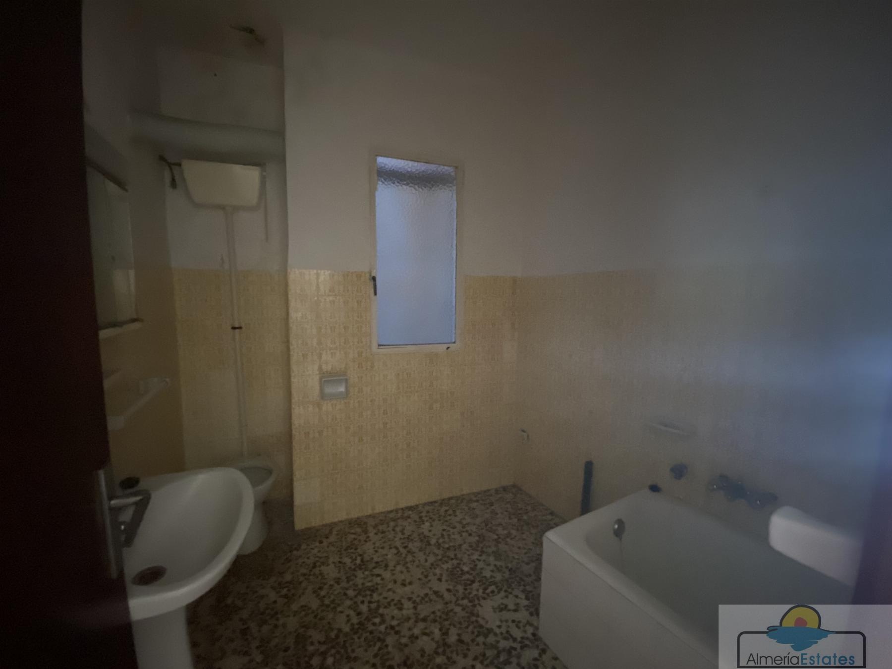 Venta de casa en Tíjola