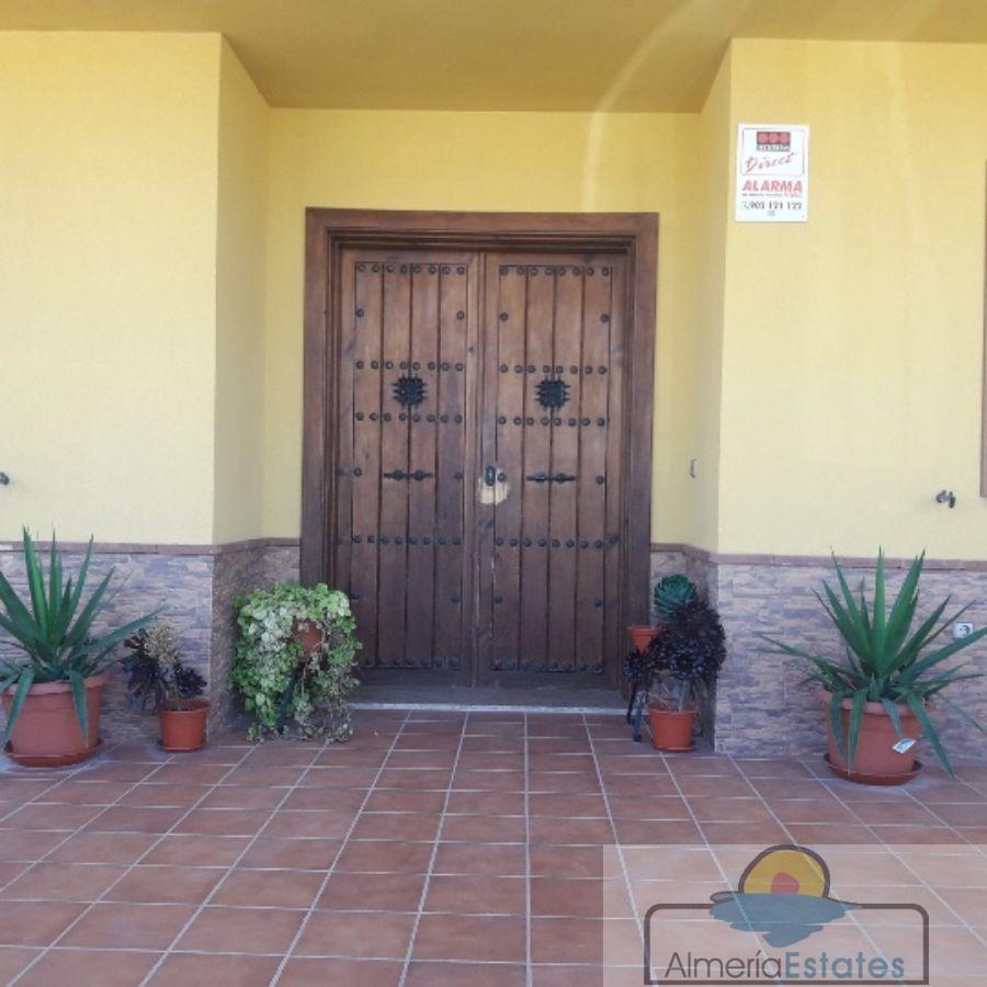 For sale of house in Zurgena