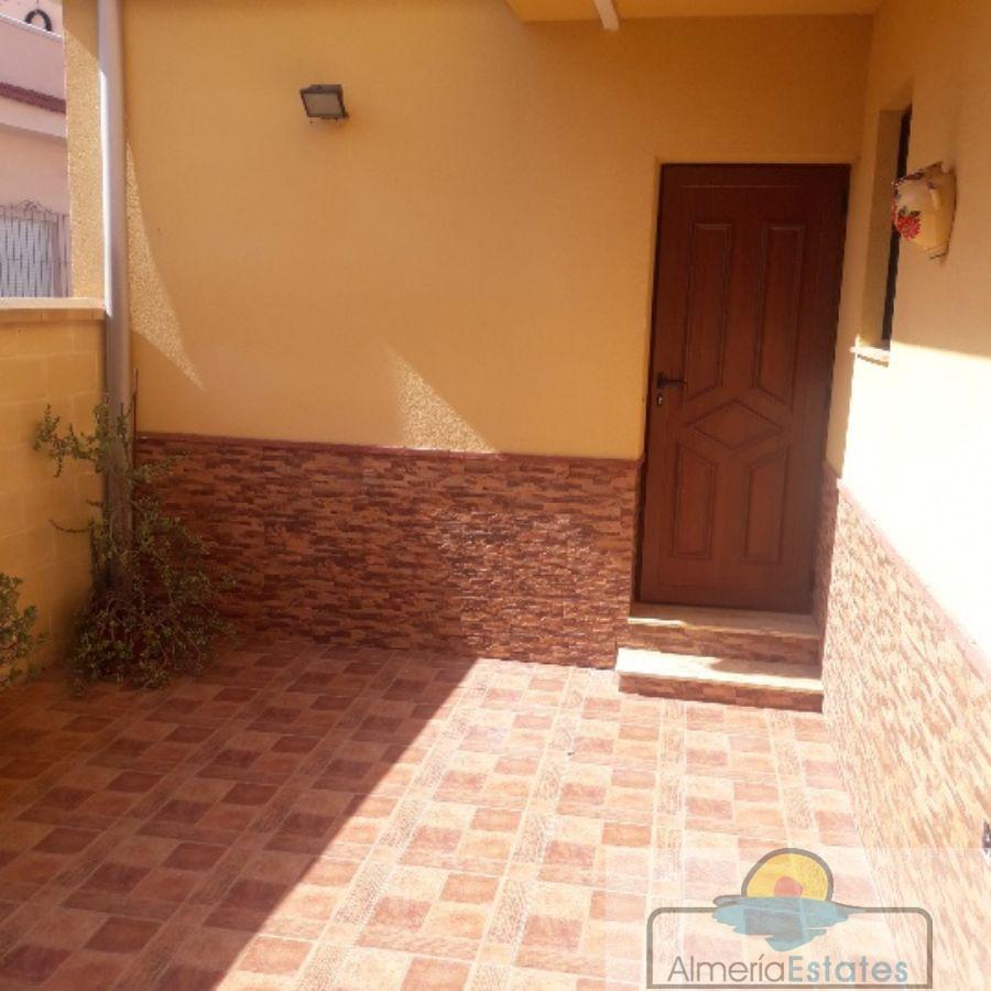 For sale of house in Zurgena