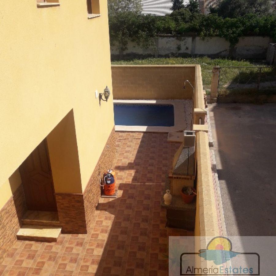 For sale of house in Zurgena